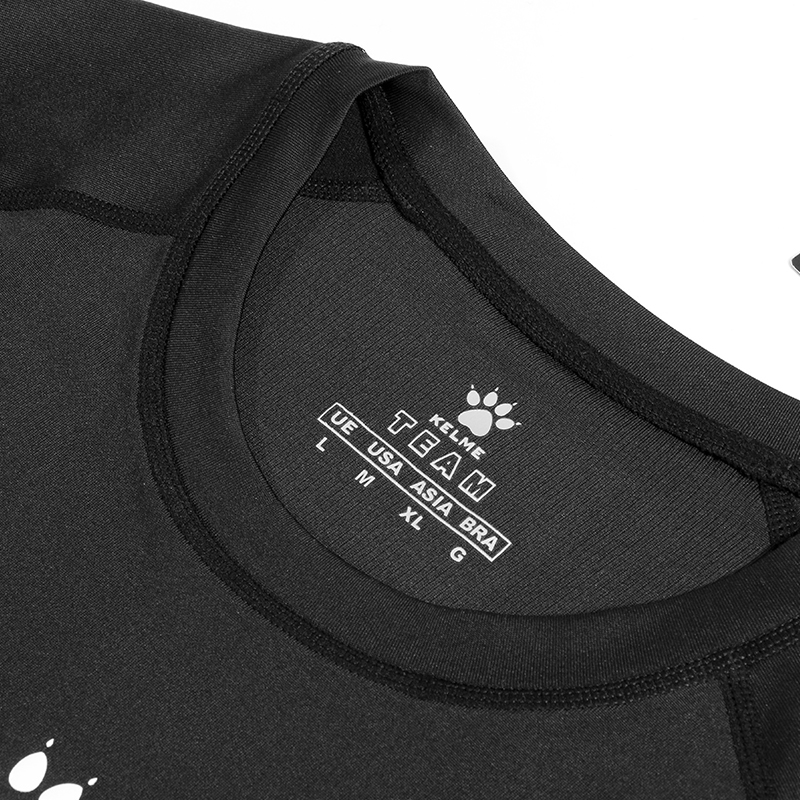 Kelme الرجال في الهواء الطلق ا - مراجعة Running Gear Quick Dry وسعره